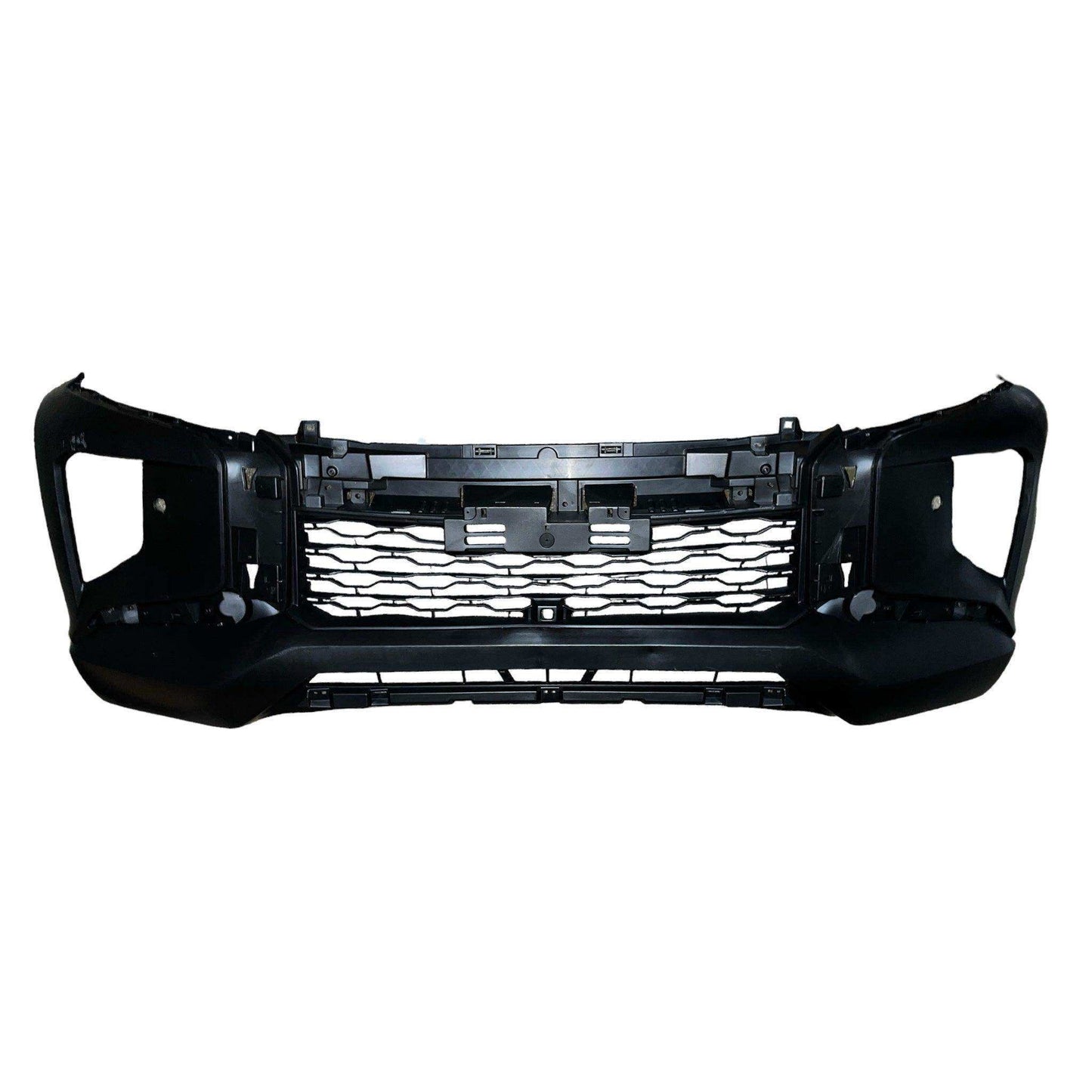 Bumper delantero Mitsubishi l200 2022 2024 para cromos - Auto repuestos Revisa