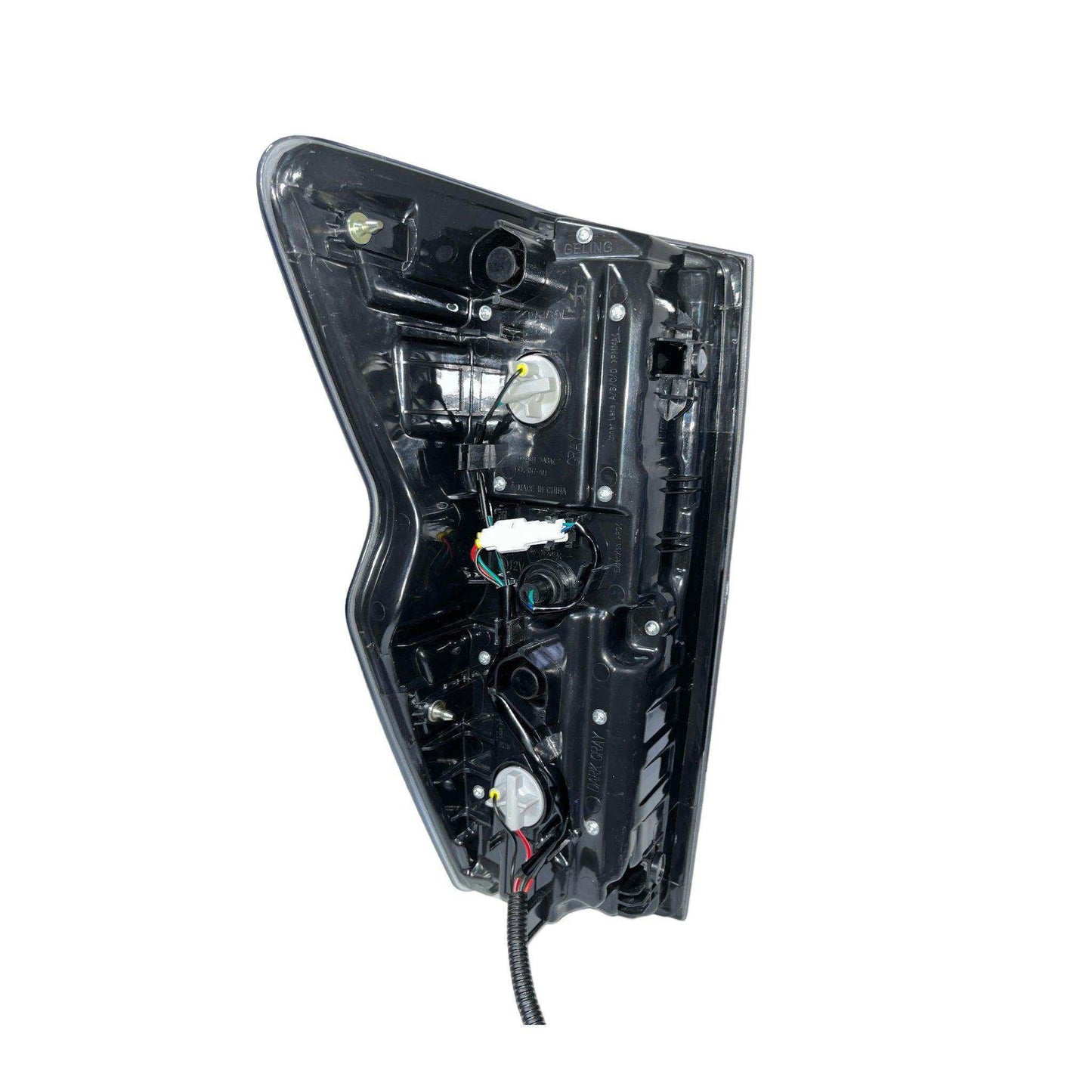 Stop Isuzu dmax 2022 2024 LED - Auto repuestos Revisa