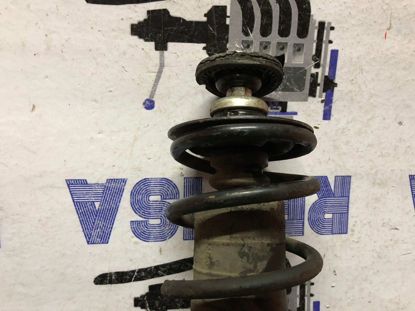 Amortiguador delantero derecho Nissan versa march 2011 2018 (543023an0c) - Grupo Revisa