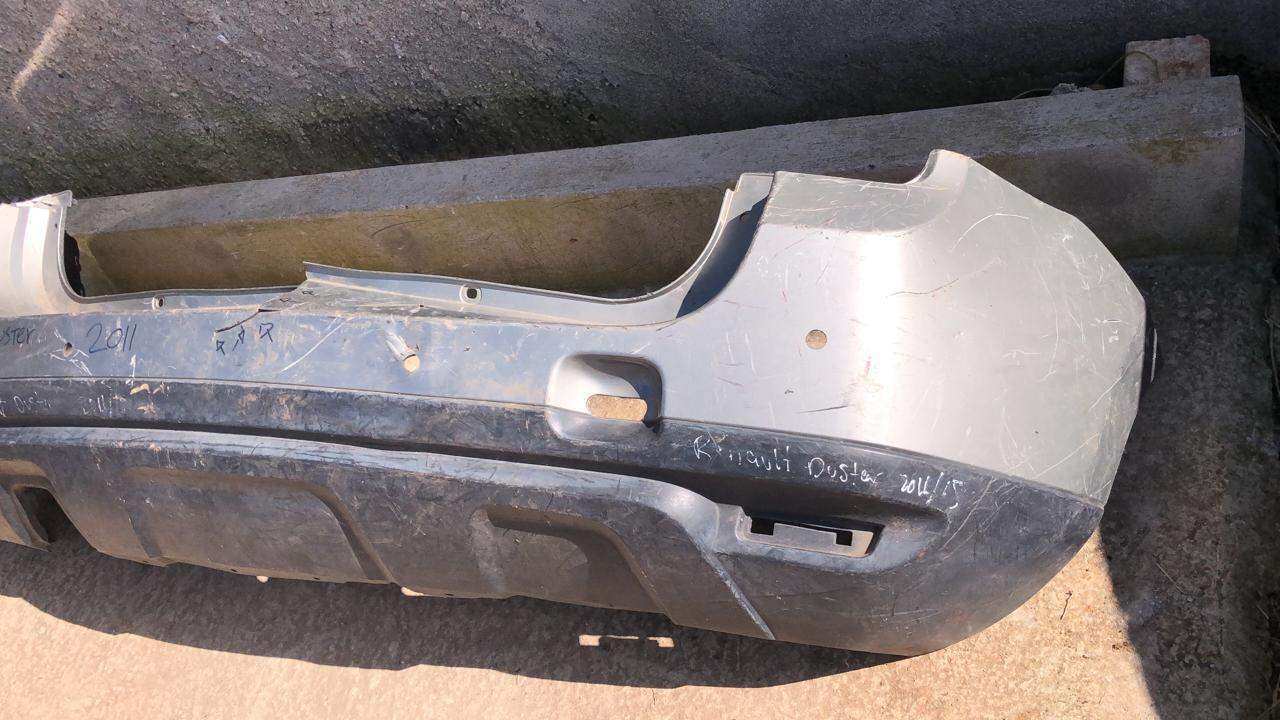 Bumper trasero renaul duster 2013 2019 ( 85022-4849r ) - Grupo Revisa