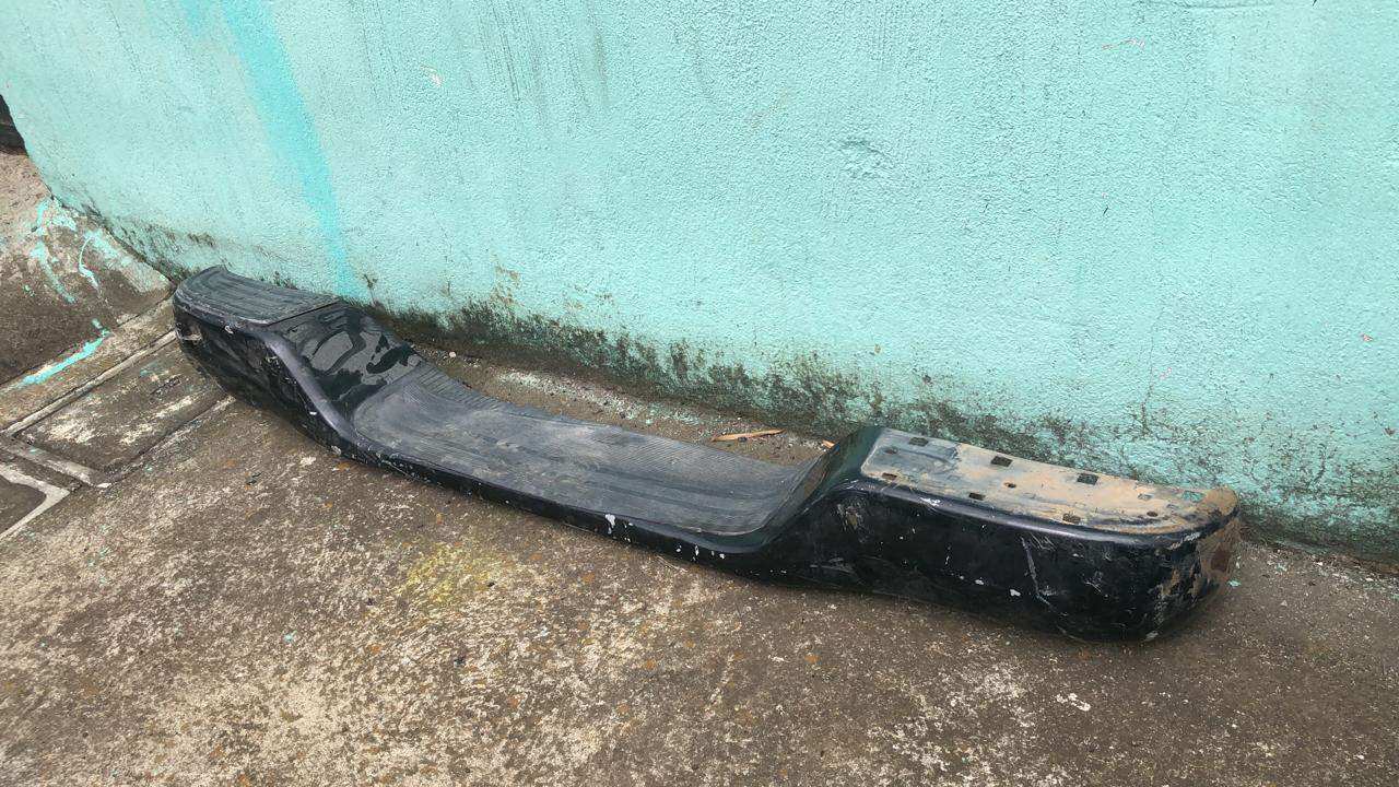 Bumper trasero toyota hilux 2008 2015 - Grupo Revisa