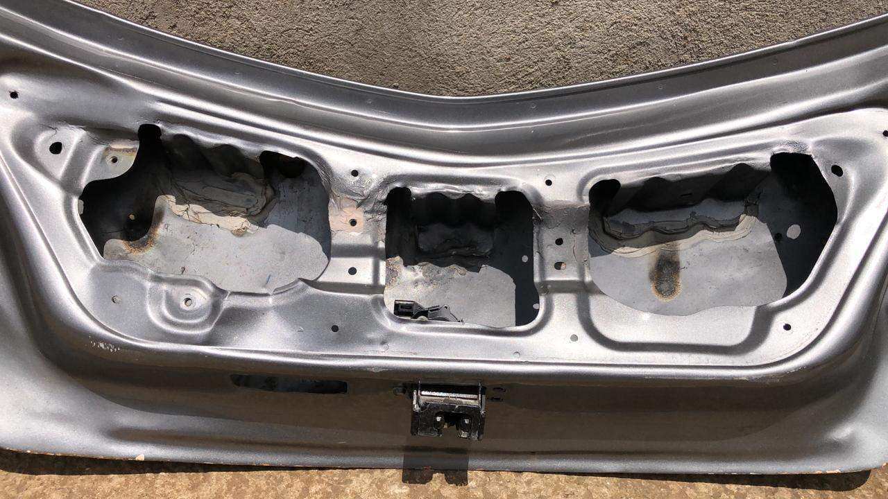 Compuerta baul mazda 2 hatchback 2005 2015 - Grupo Revisa