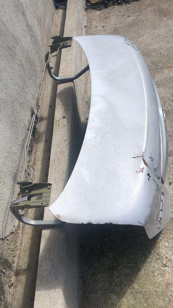 Compuerta baul nissan versa sedan 2012 2019 - Grupo Revisa