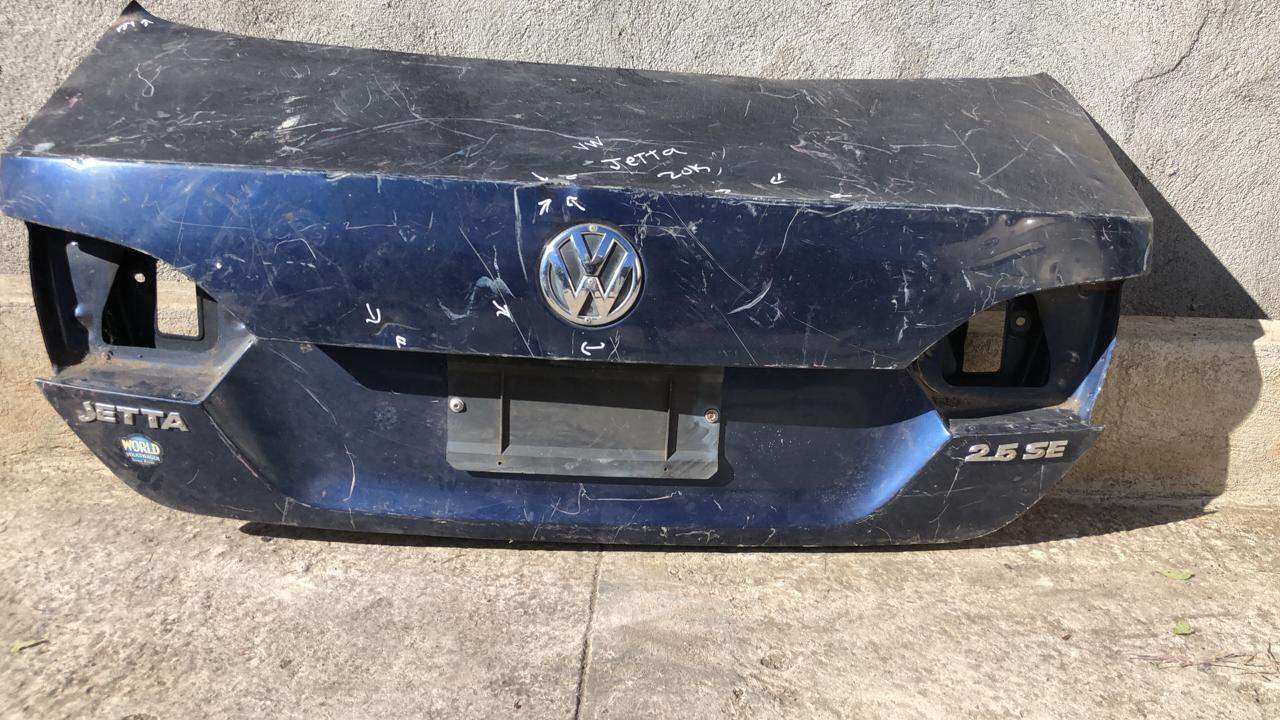 Compuerta baul Volkswagen jetta 2011 2014 (5C6-827-025-A) - Grupo Revisa