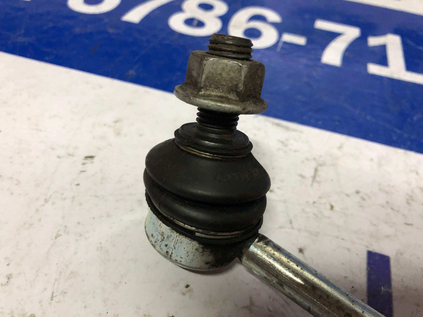 Estabilizador de suspensión delantera Volkswagen Jetta Tiguan 2016 2020 ( 1k0-411-315-r ) - Grupo Revisa