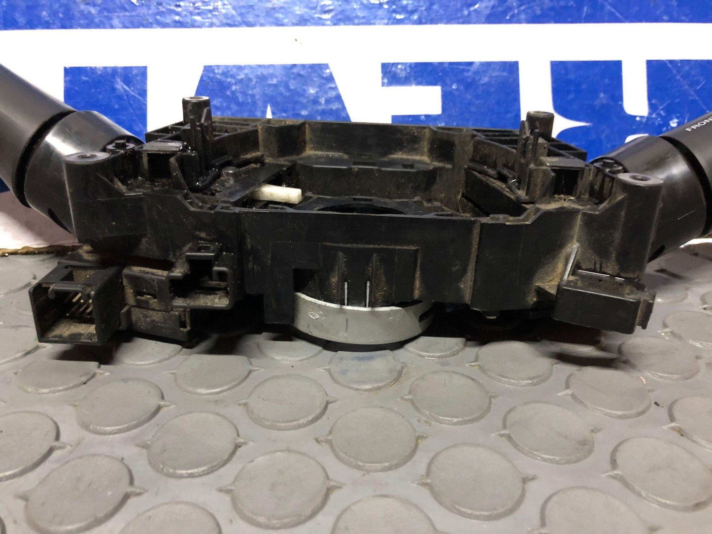 Mando de limpiaparabrisas Mitsubishi mirage 2014 2020 (8617a038) - Grupo Revisa