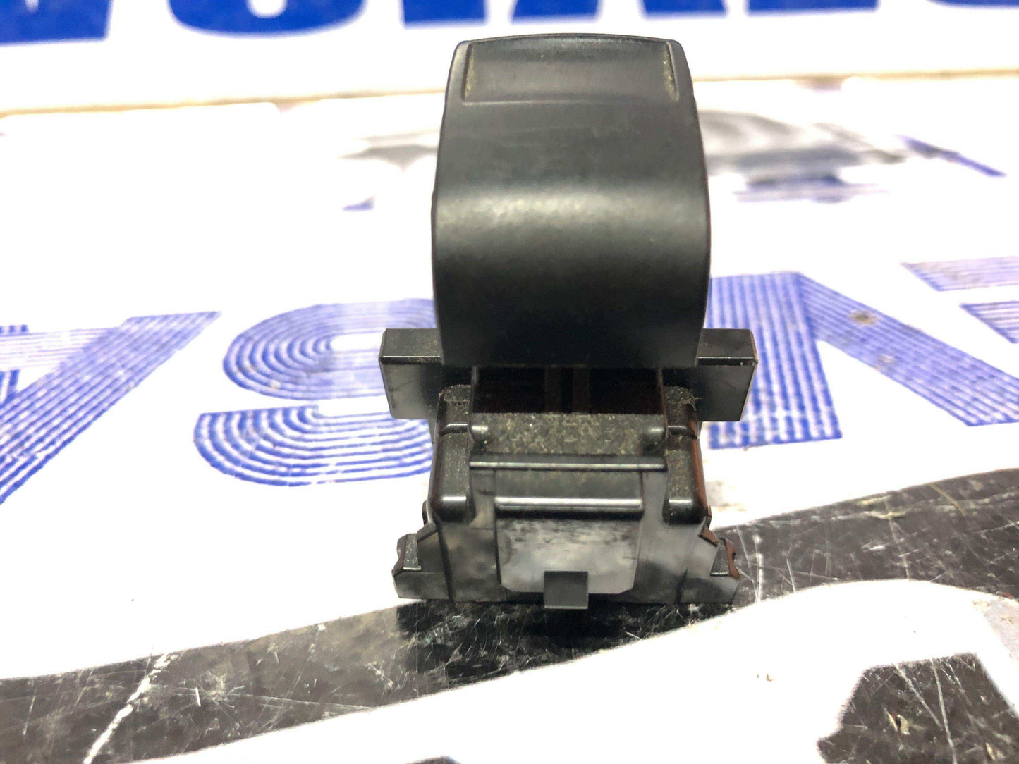 Mando de vidrio trasero izquierdo derecho Toyota Yaris rav4 2010 2018 ( 1928295 ) - Grupo Revisa