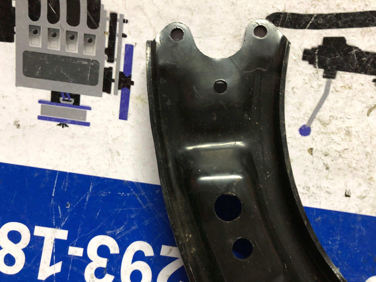 Muleta delantera derecha Audi A3 / Volkswagen Jetta golf 2005 2010 - Grupo Revisa