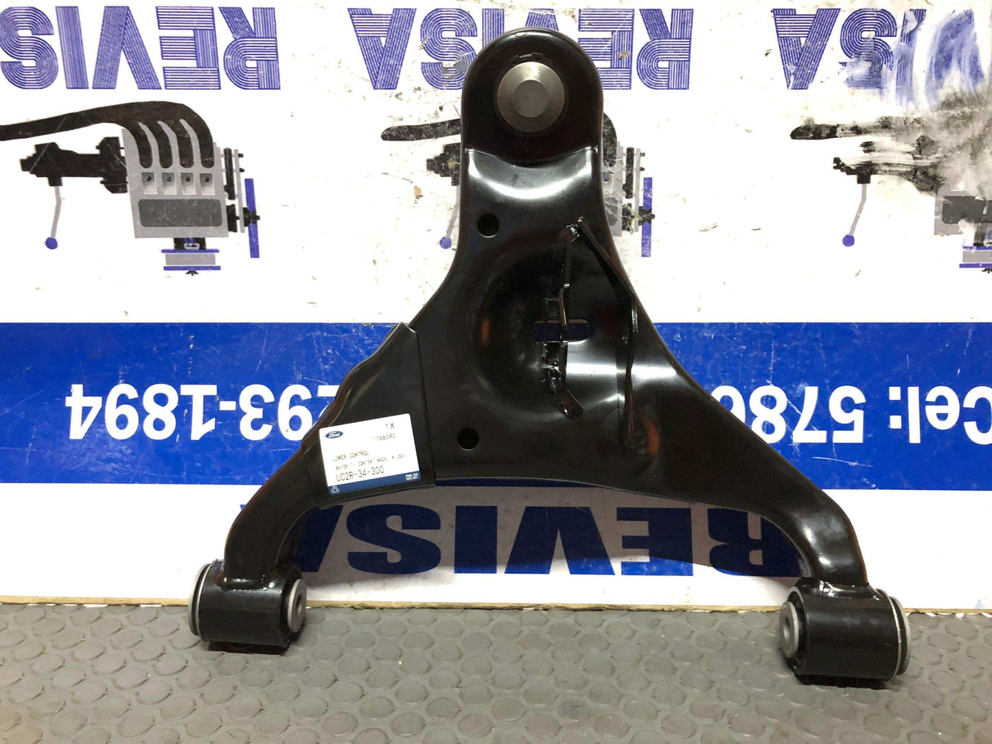 Muleta delantera inferior derecha izquierda Mazda bt50 pro / Ford ranger 2012 2021 (uc2r-34-350)(uc2r-34-300) - Grupo Revisa