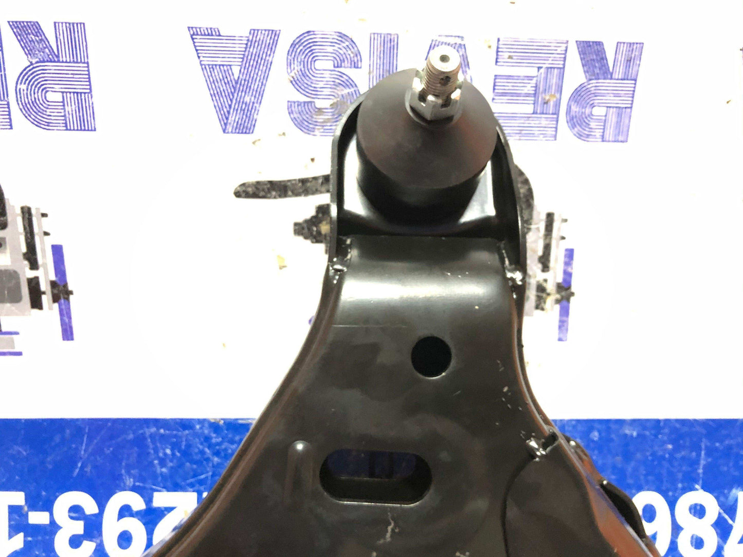 Muleta delantera inferior derecha izquierda Mazda bt50 pro / Ford ranger 2012 2021 (uc2r-34-350)(uc2r-34-300) - Grupo Revisa