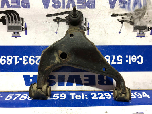 Muleta delantera inferior derecha Toyota hilux fortuner  2005 2015 - Grupo Revisa