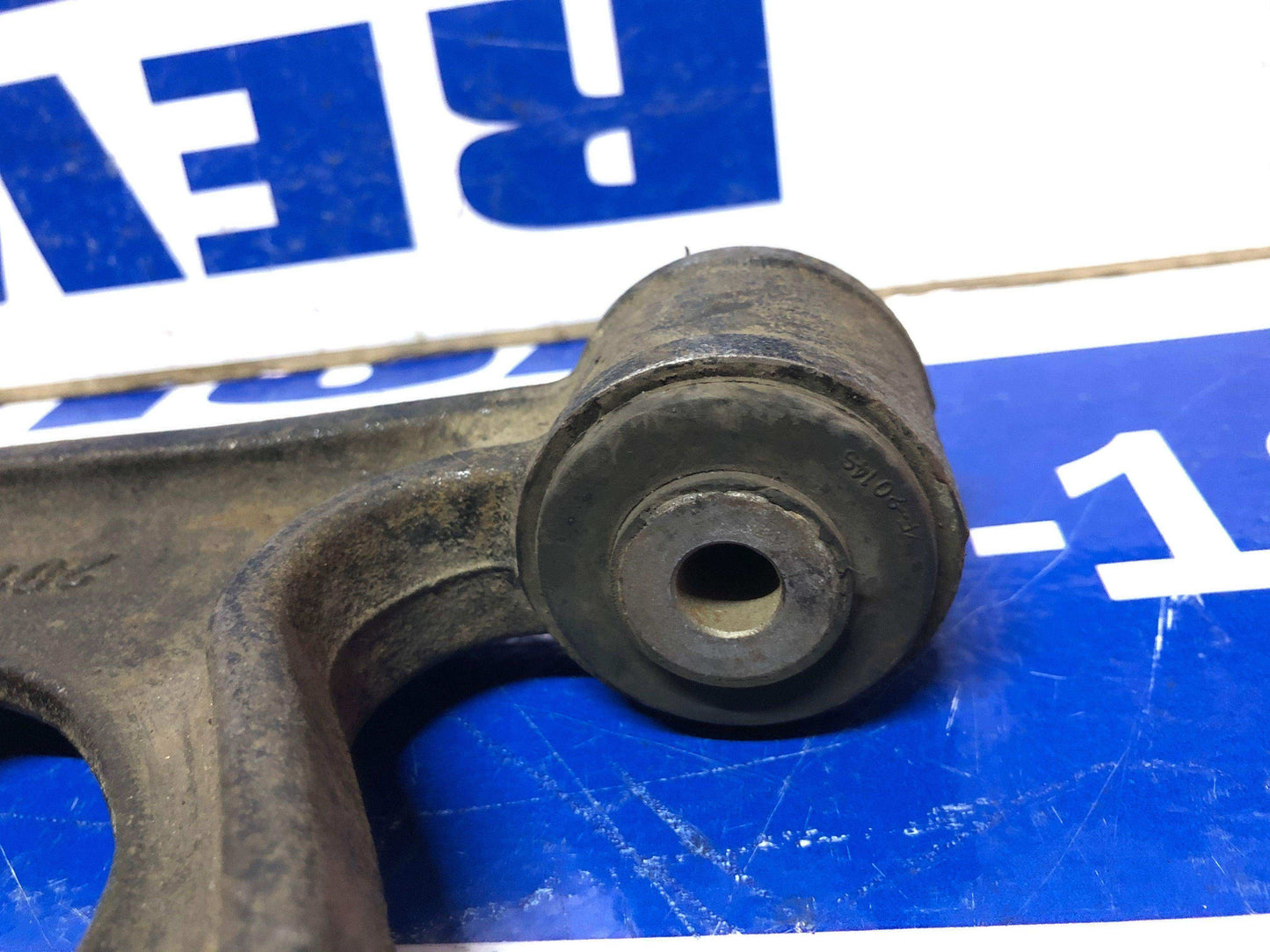 Muleta delantera izquierda Audi A3 2004 2014 - Grupo Revisa