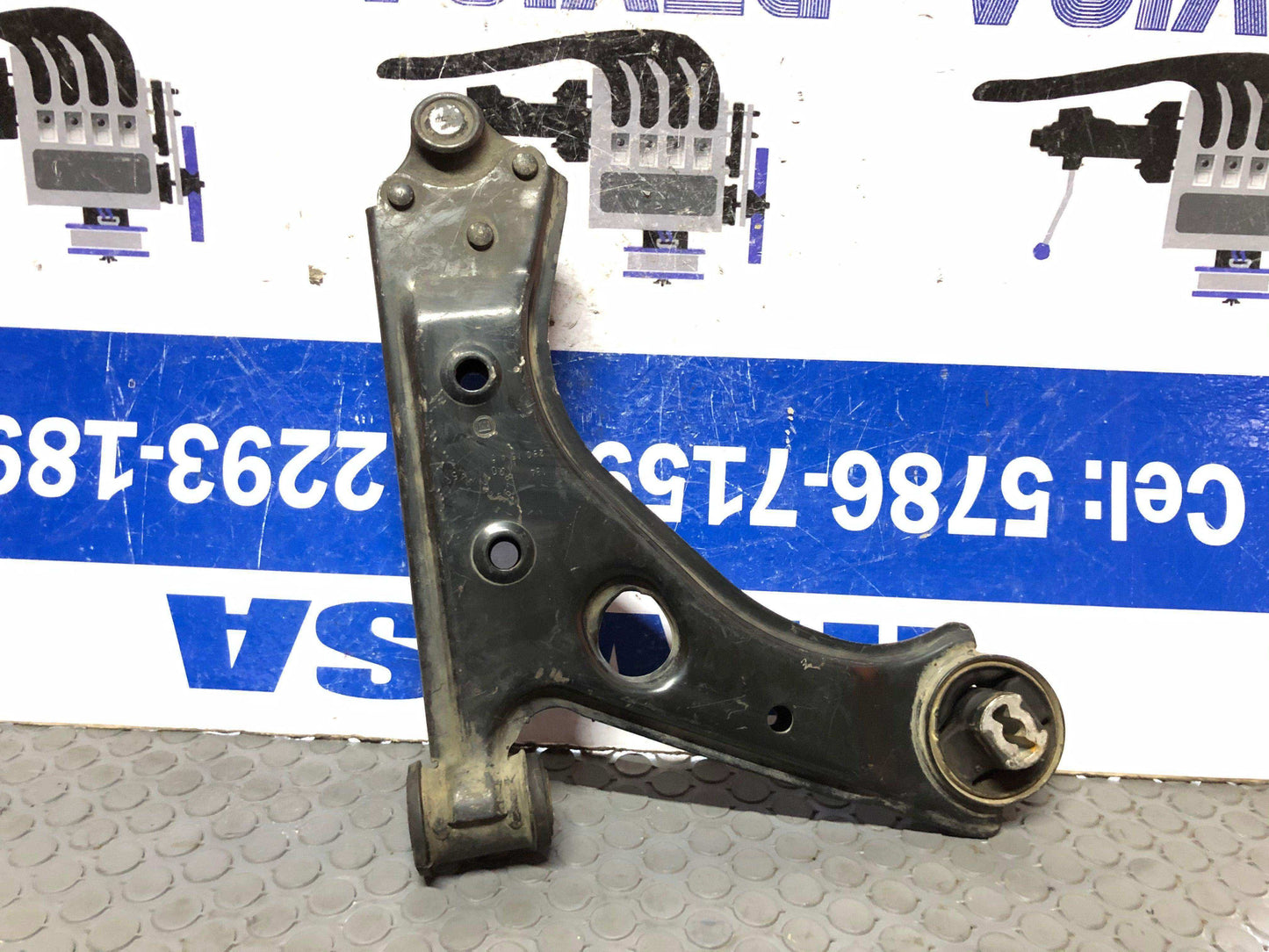 Muleta delantera izquierda Fiat punto 2004 2012 - Grupo Revisa