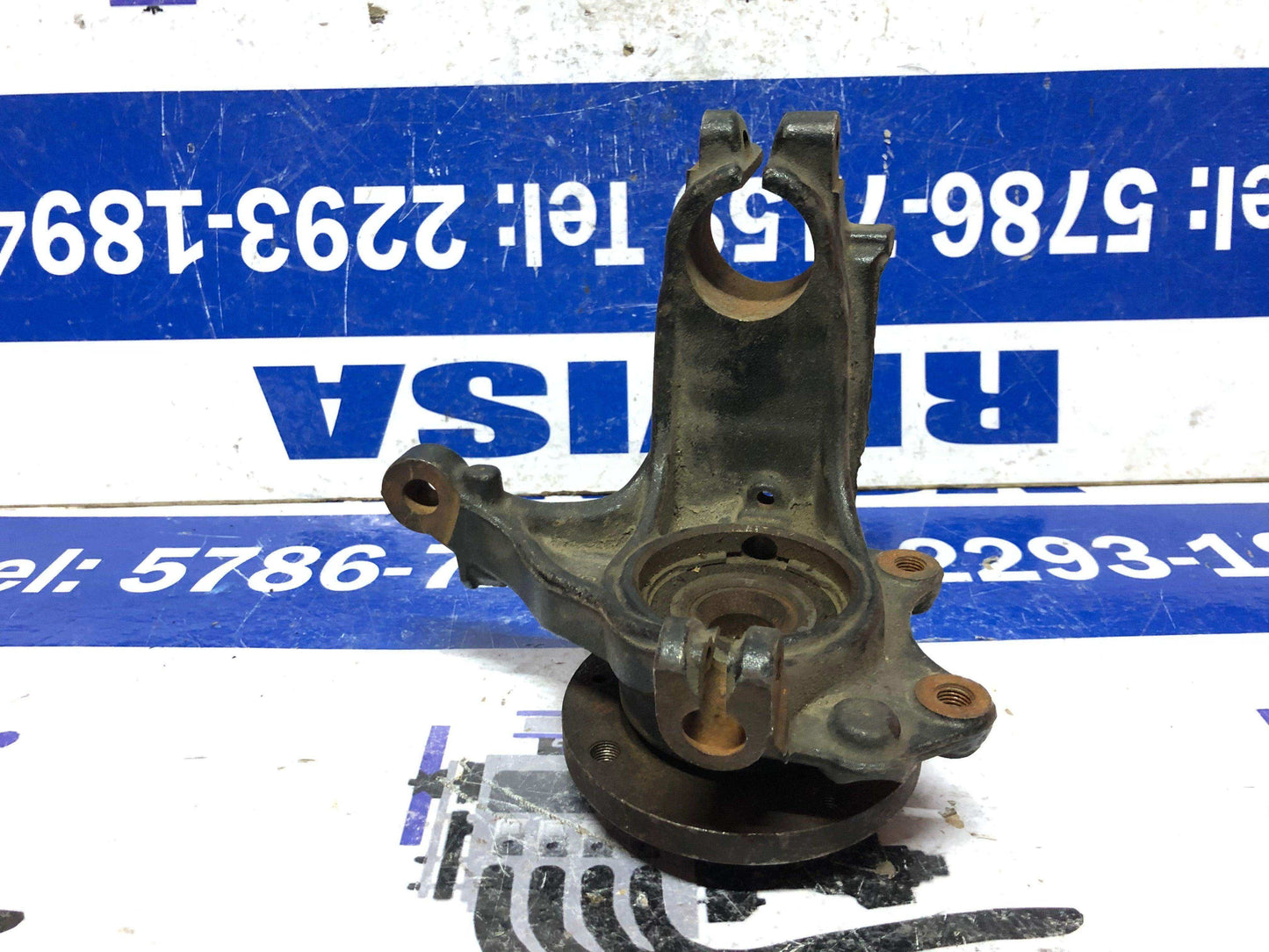 Muñón delantero derecho izquierdo Peugeot 207 premier 2008 2015 - Grupo Revisa