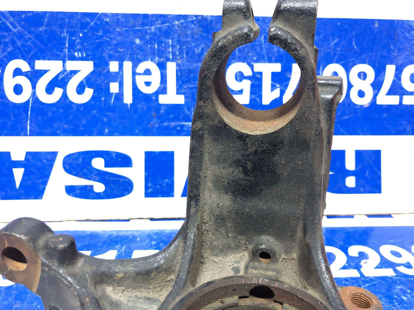 Muñón delantero derecho izquierdo Peugeot 207 premier 2008 2015 - Grupo Revisa