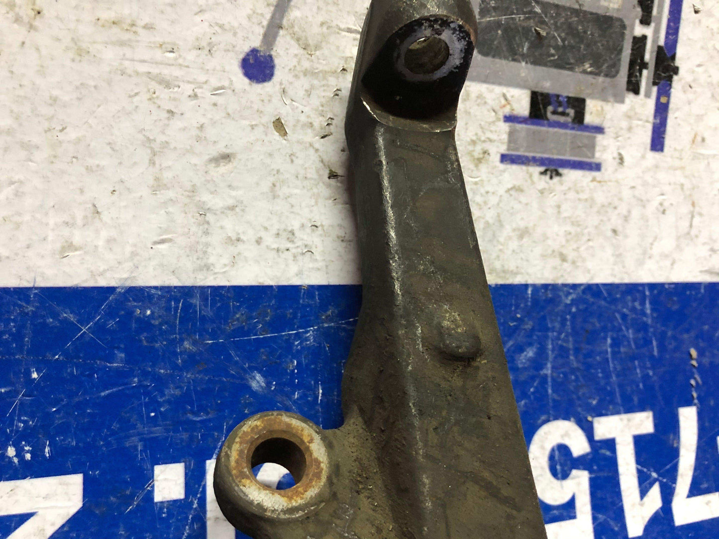 Muñón delantero izquierdo Mazda bt50 2005 2012 - Grupo Revisa