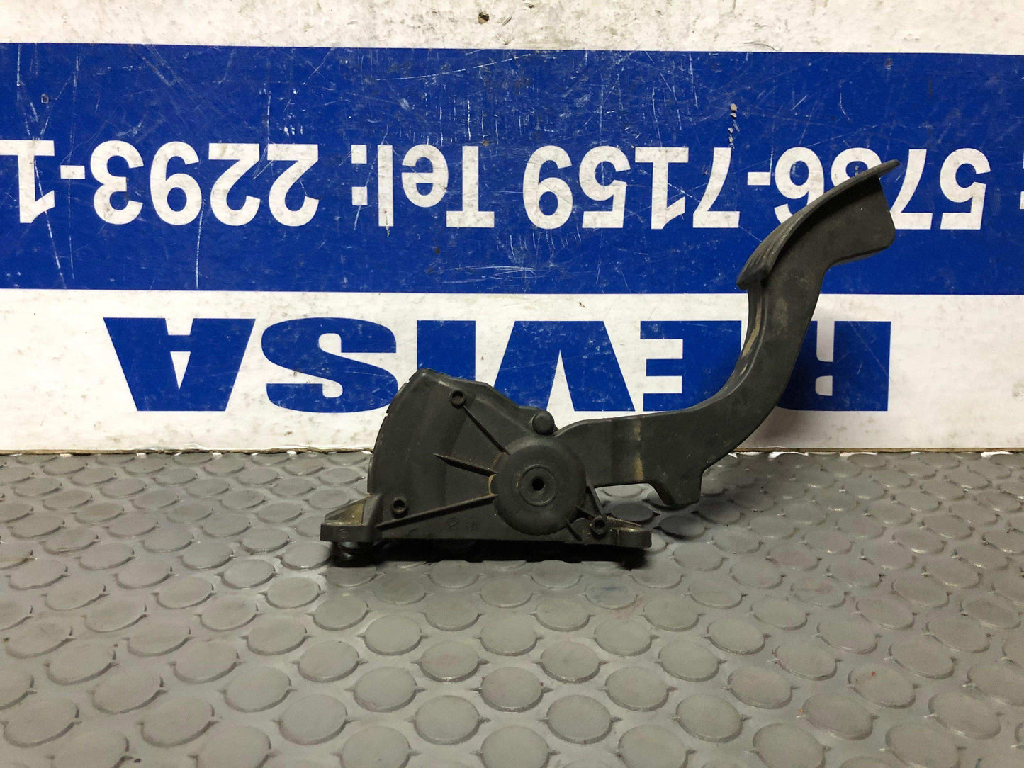 Pedal de aceleración Ford Focus 2004 2013 (4m51-9f836-ak) - Grupo Revisa