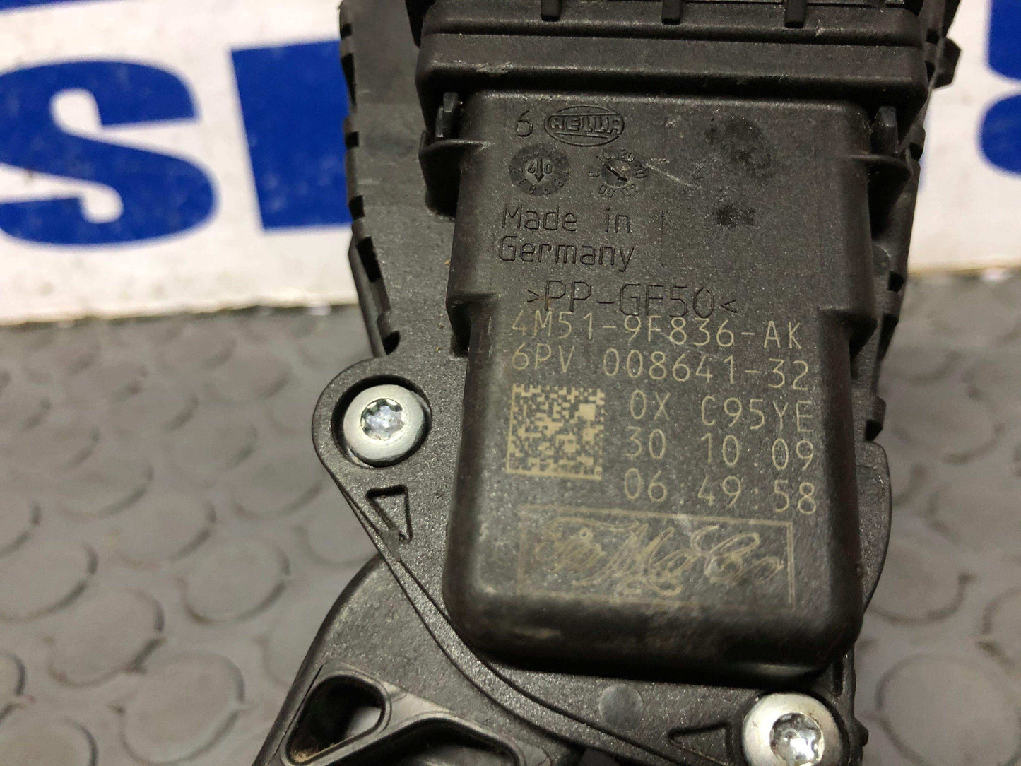 Pedal de aceleración Ford Focus 2004 2013 (4m51-9f836-ak) - Grupo Revisa