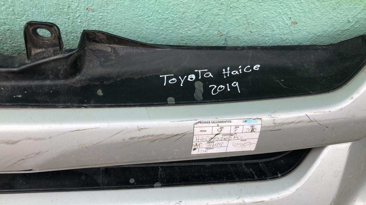 Persiana frontal Toyota Hiace 2008-2018 TECHO ALTO - Grupo Revisa
