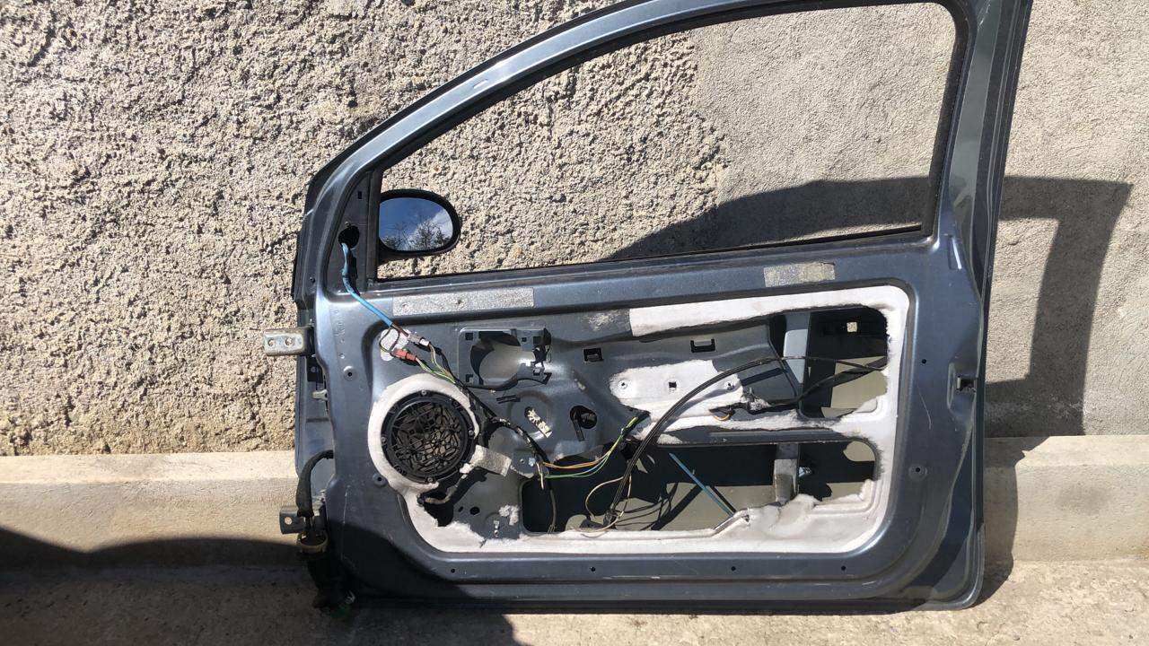 Puerta delantera derecha Citroen c2 2002 2009 (011007841101A) - Grupo Revisa