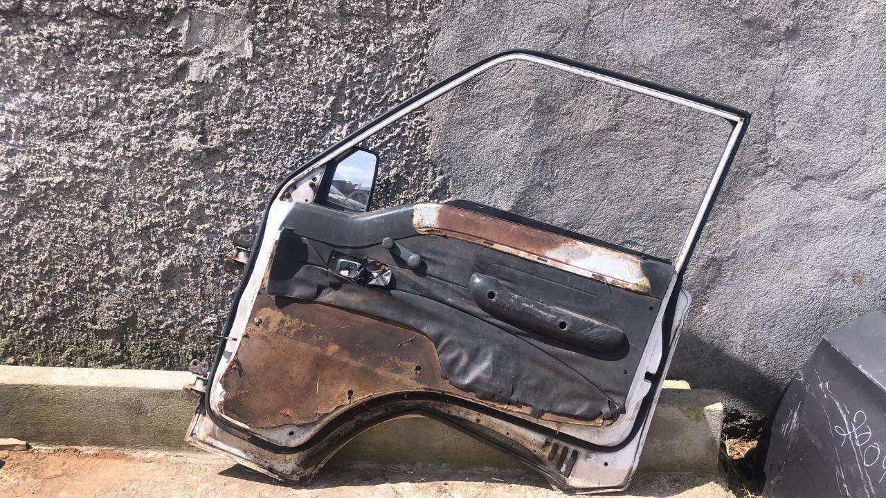 Puerta delantera derecha Hyundai h100 panel 1998 2005 - Grupo Revisa