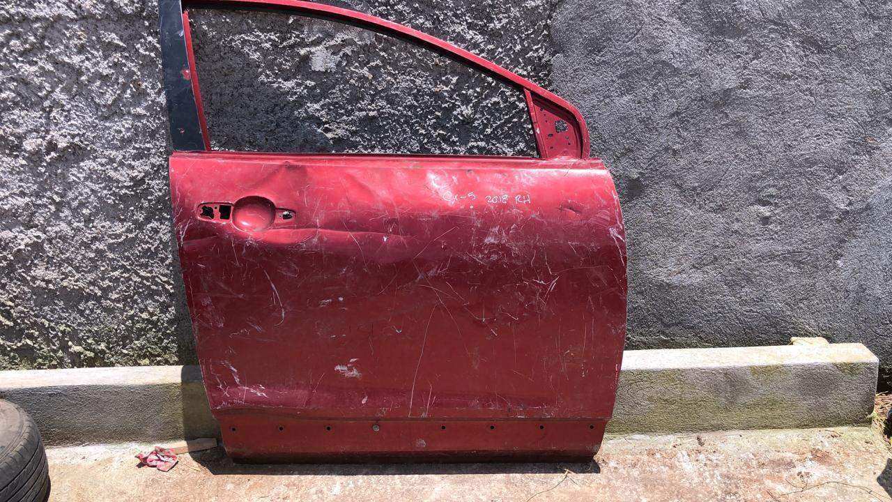 Puerta delantera derecha mazda cx9 2013 2015 - Grupo Revisa
