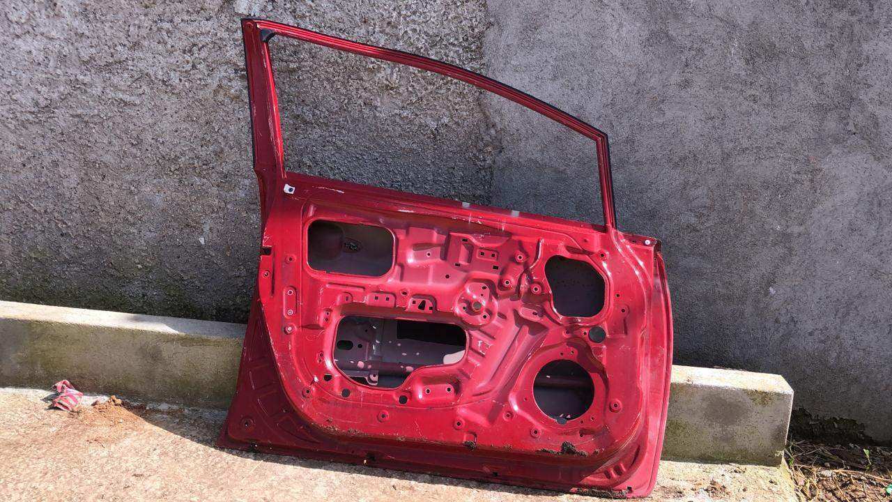 Puerta delantera izquierda kia rio 2012 2016 - Grupo Revisa