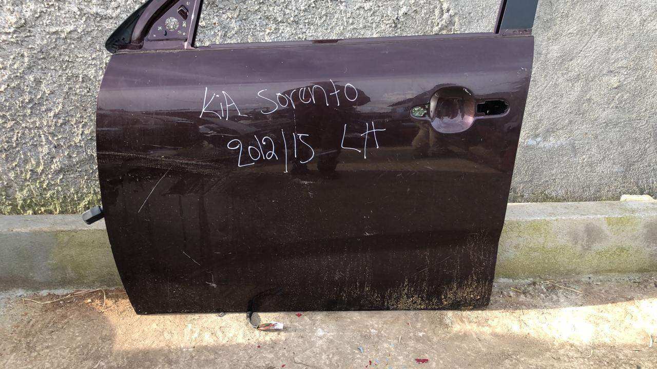 Puerta delantera izquierda kia sorento 2010 2015 - Grupo Revisa