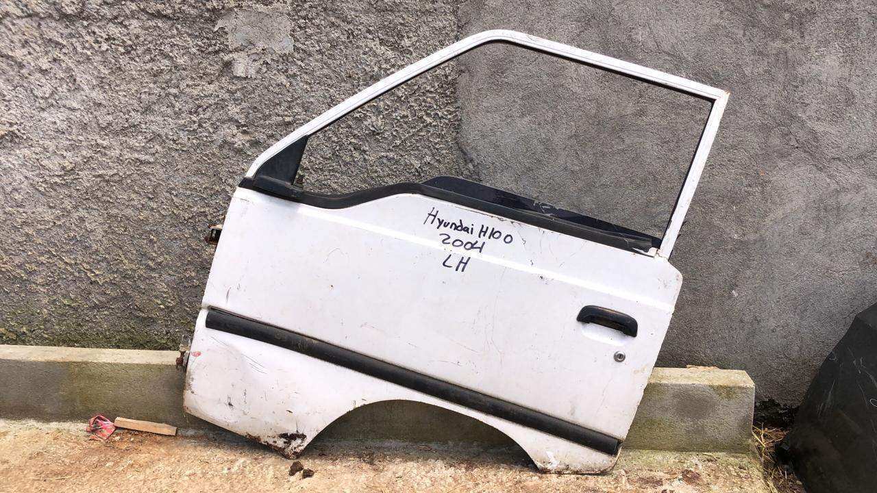 Puerta izquierda Hyundai h100 panel 1998 2003 - Grupo Revisa