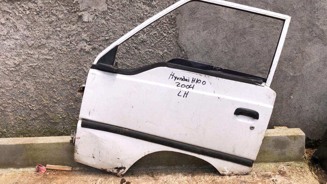 Puerta izquierda Hyundai h100 panel 1998 2003 - Grupo Revisa