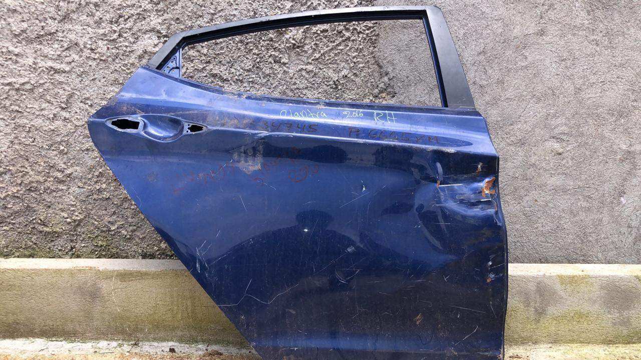 Puerta trasera derecha Hyundai elantra 2012 2016 sedan - Grupo Revisa