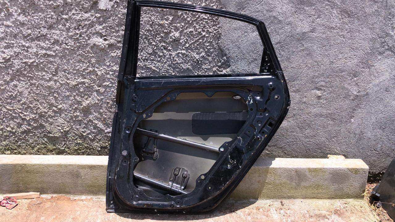 Puerta trasera derecha Hyundai elantra gt 2012 2018 - Grupo Revisa