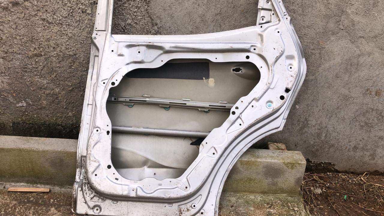 Puerta trasera derecha Hyundai santa fe 2013 2018 sport - Grupo Revisa