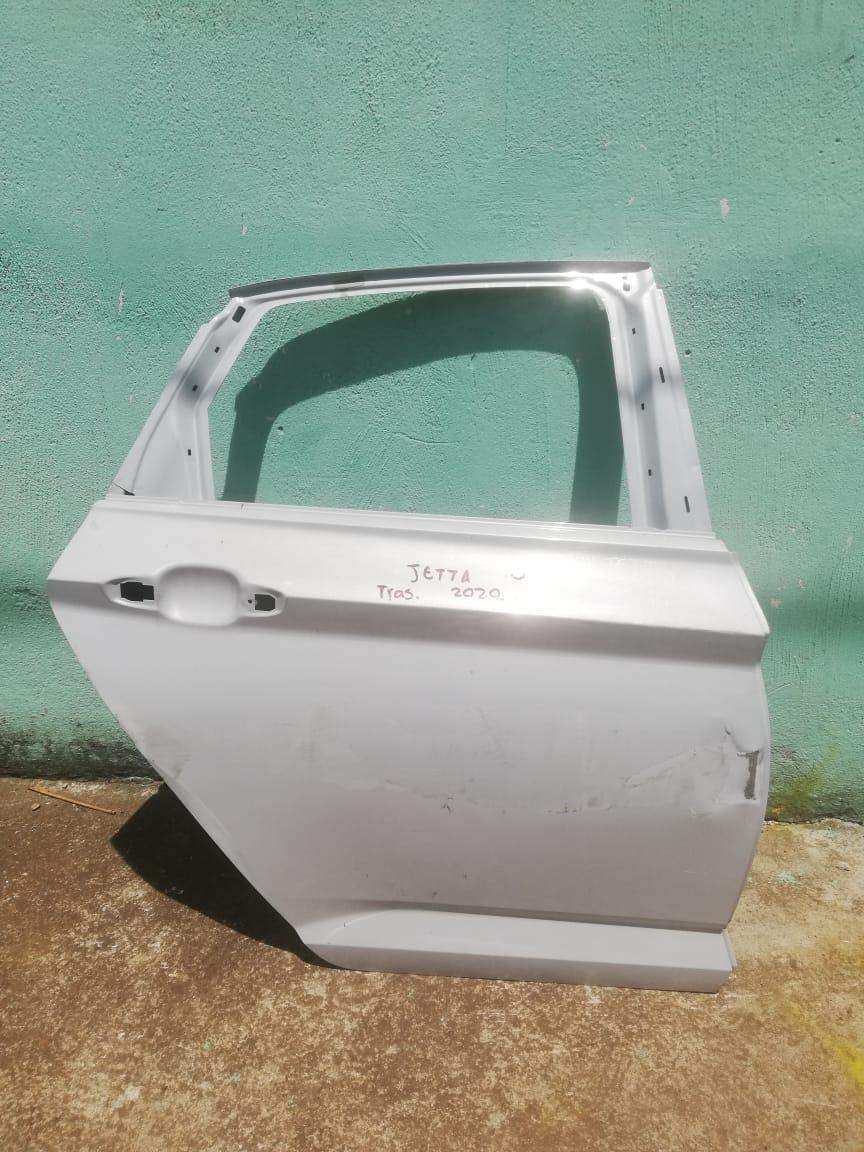 Puerta trasera derecha Volkswagen jetta 2019 2020 - Grupo Revisa