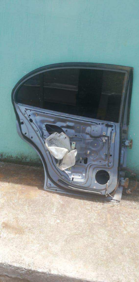 Puerta trasera izquierda Chevrolet Epica 2002-2005 - Grupo Revisa
