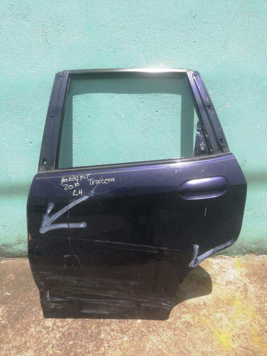Puerta trasera izquierda honda fit 2009 2013 - Grupo Revisa