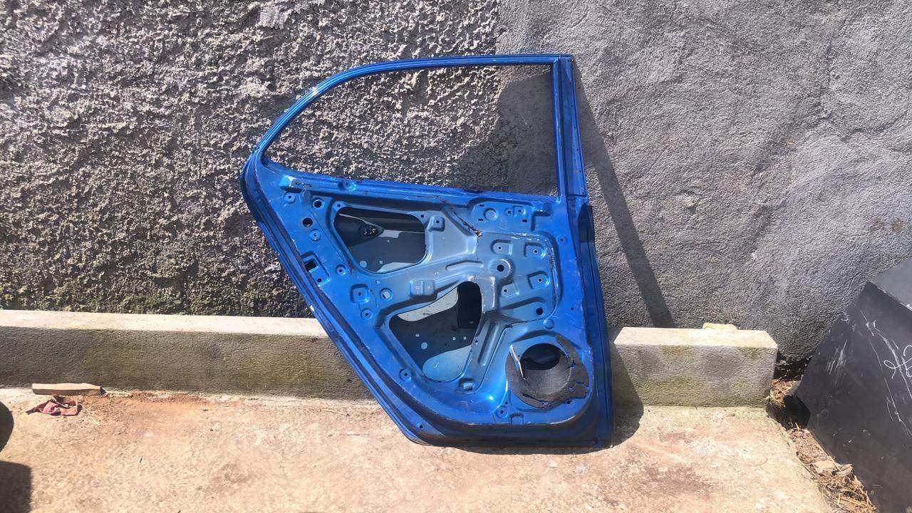 Puerta trasera izquierda Hyundai grand i10 sedan 2014 2020 - Grupo Revisa