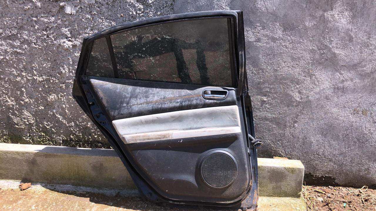 Puerta trasera izquierda mazda 6 2009 2013 - Grupo Revisa