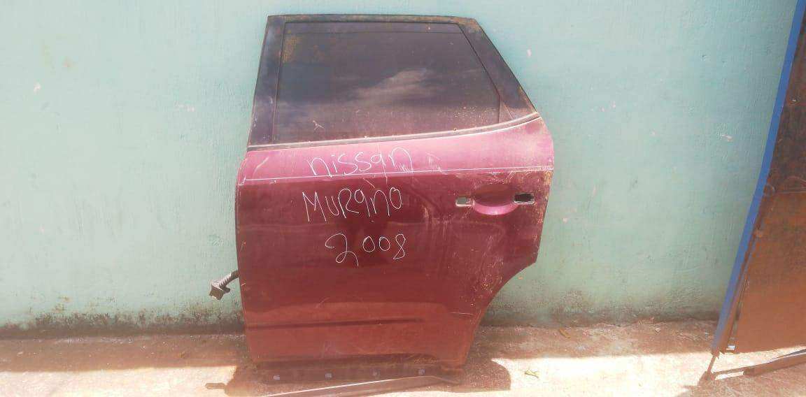 Puerta trasera izquierda Nissan Murano 2002-2008 - Grupo Revisa