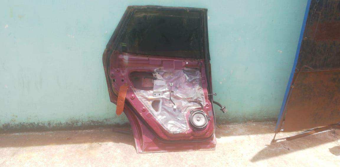 Puerta trasera izquierda Nissan Murano 2002-2008 - Grupo Revisa