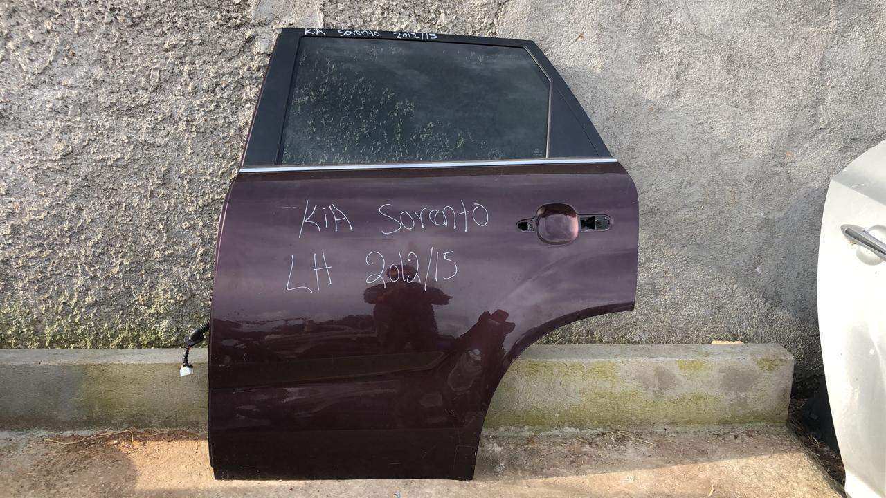 Puerta trasero izquierdo kia sorento 2010 2015 - Grupo Revisa