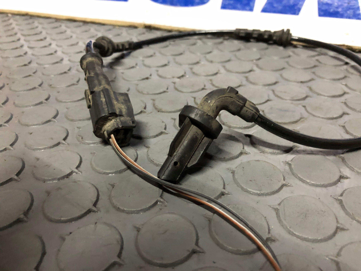 Sensor de Abs delantero derecho izquierdo Renault duster 2011 2019 (479505873r) - Grupo Revisa