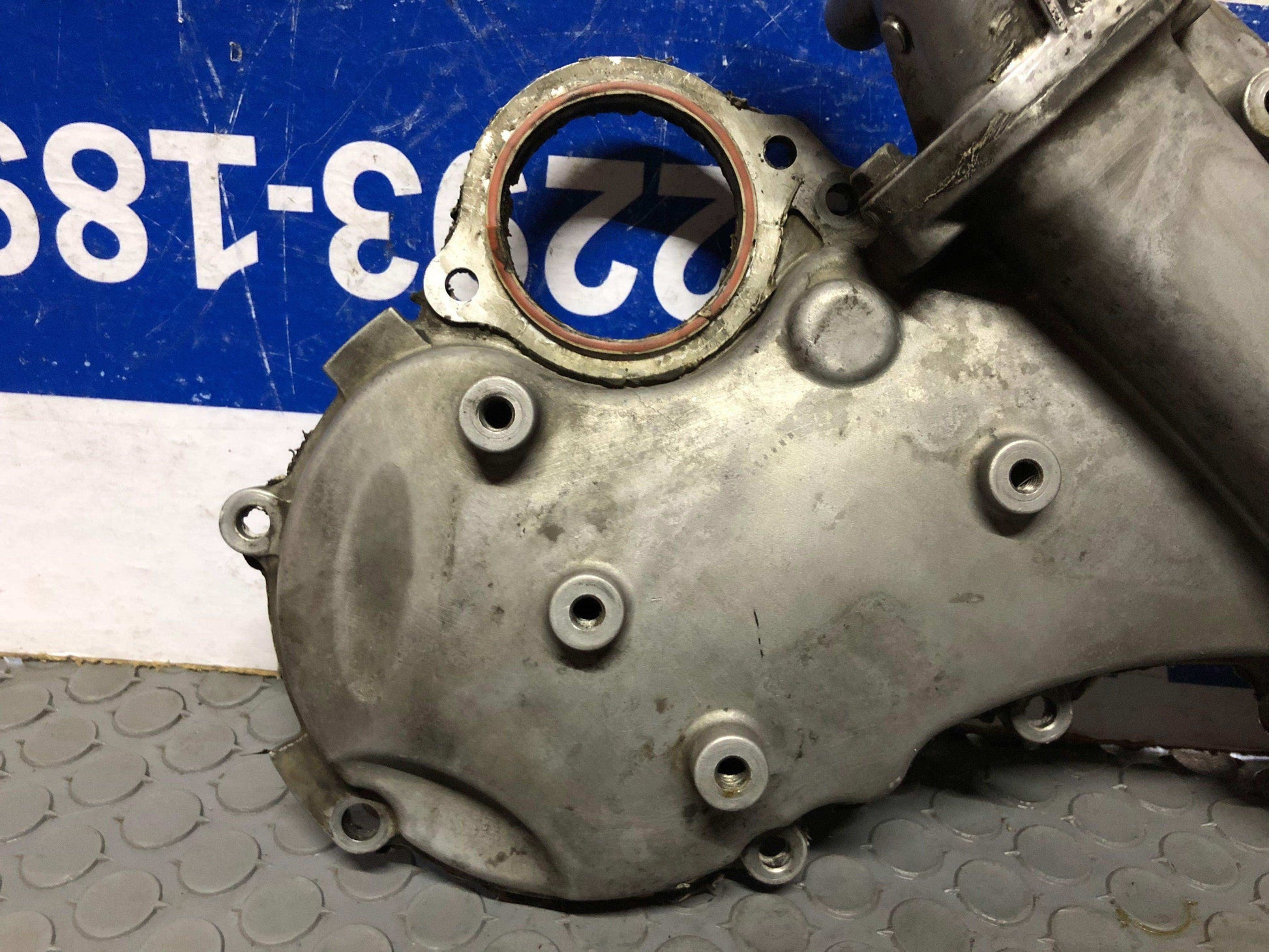 Tapa frontal de motor Nissan urvan frontier 2008 2013 (130362w203) 3.0l - Grupo Revisa