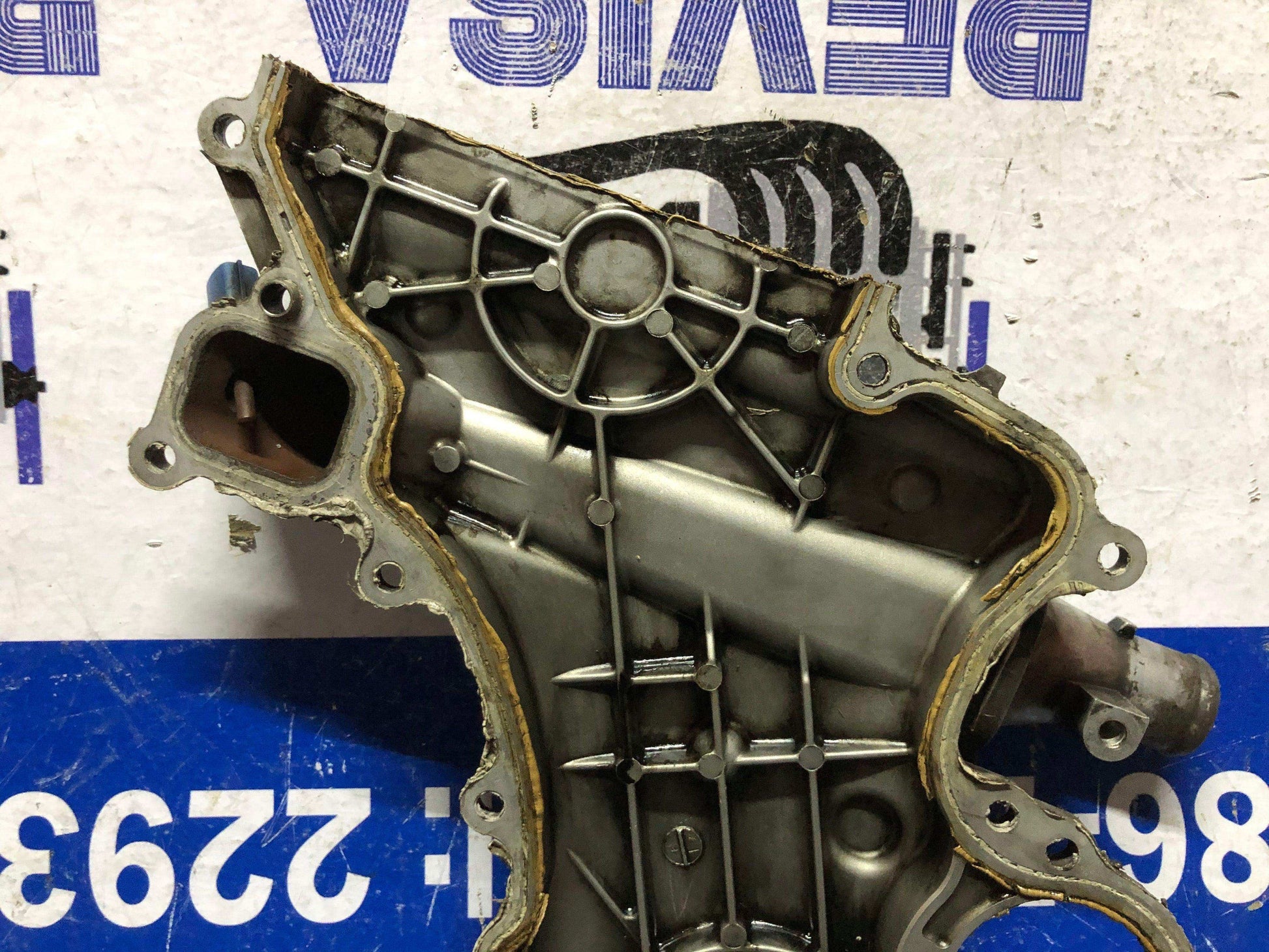 Tapa frontal de motor Nissan urvan frontier 2008 2013 (130362w203) 3.0l - Grupo Revisa