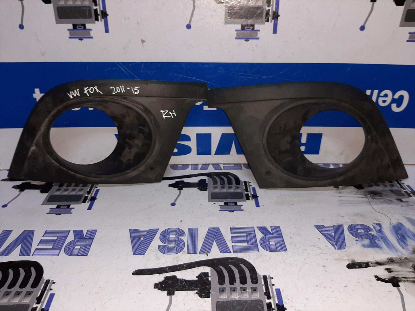 Tapas de neblinera Volkswagen Fox 2011 2015 - Grupo Revisa