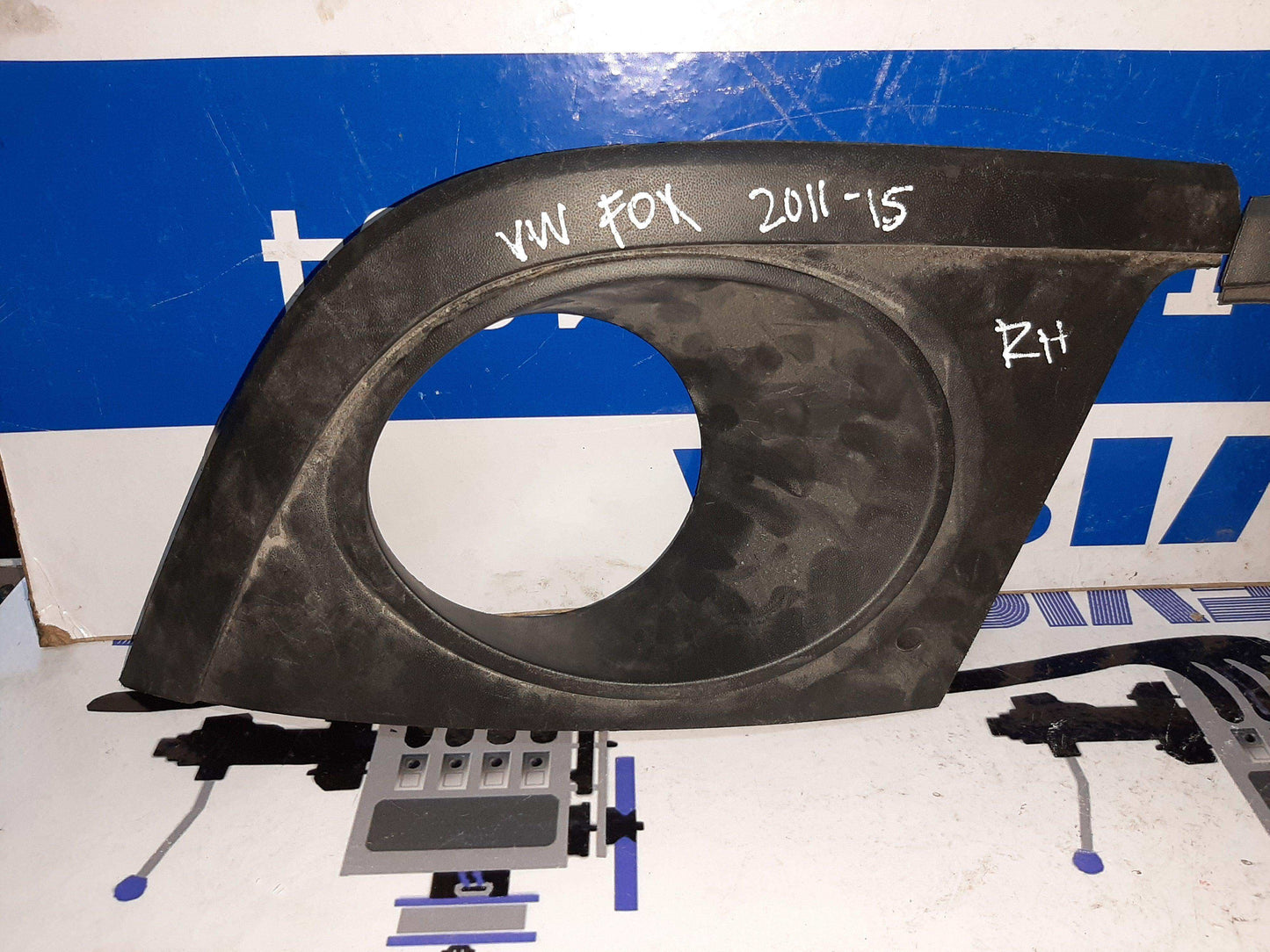 Tapas de neblinera Volkswagen Fox 2011 2015 - Grupo Revisa