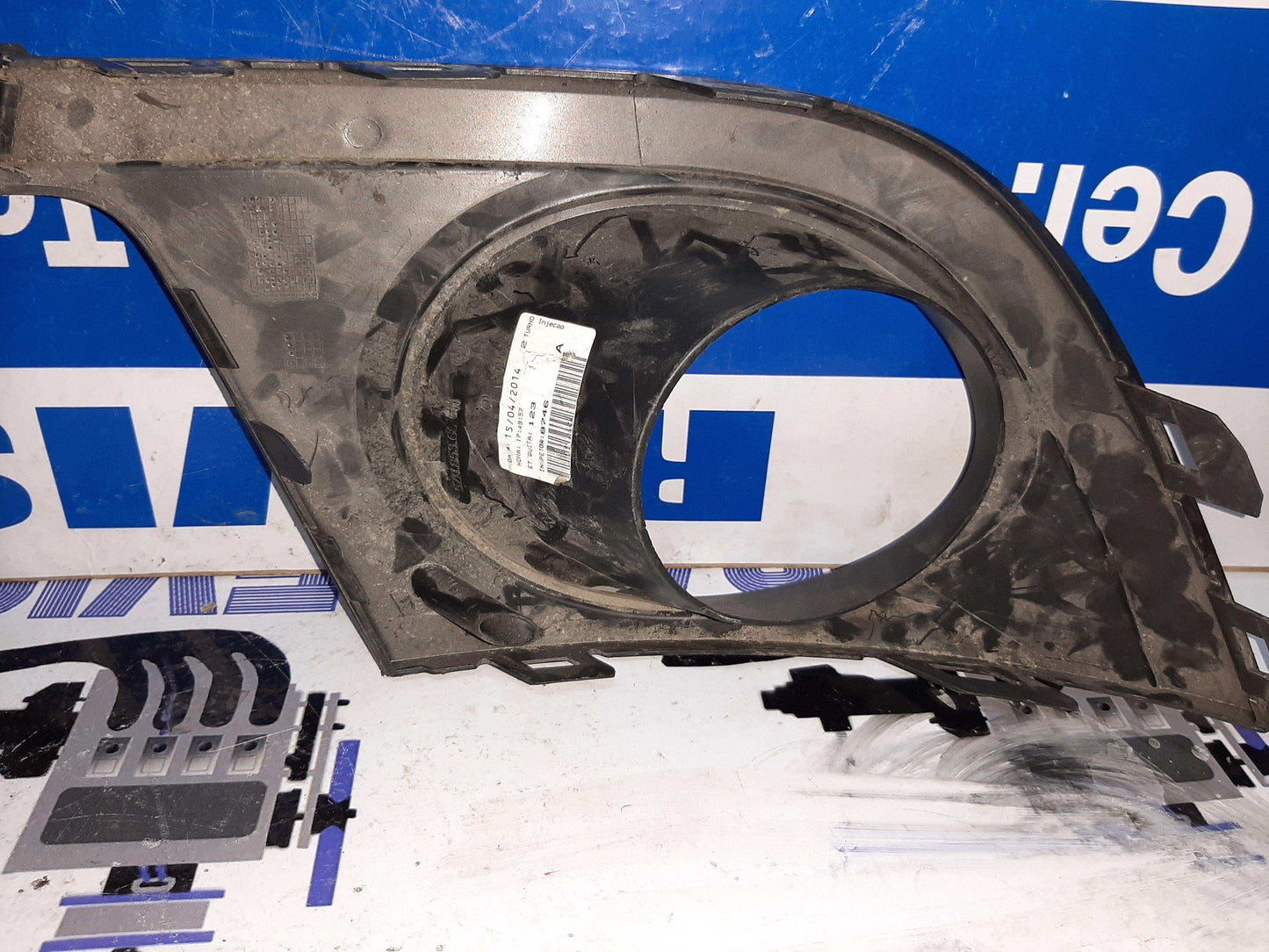 Tapas de neblinera Volkswagen Fox 2011 2015 - Grupo Revisa