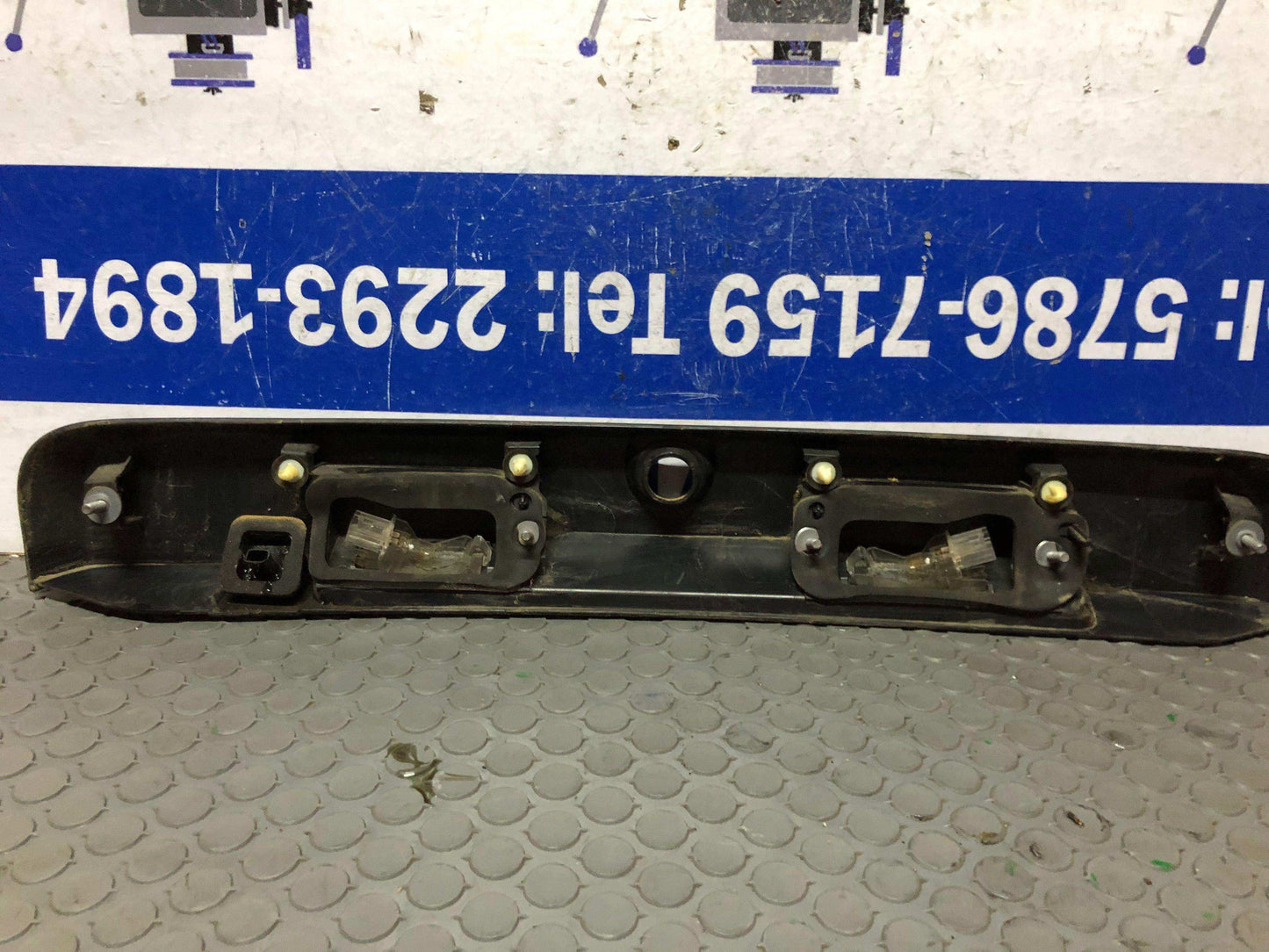 Tolva trasera de baúl Renault duster 2014 2020 (848100815r) - Grupo Revisa