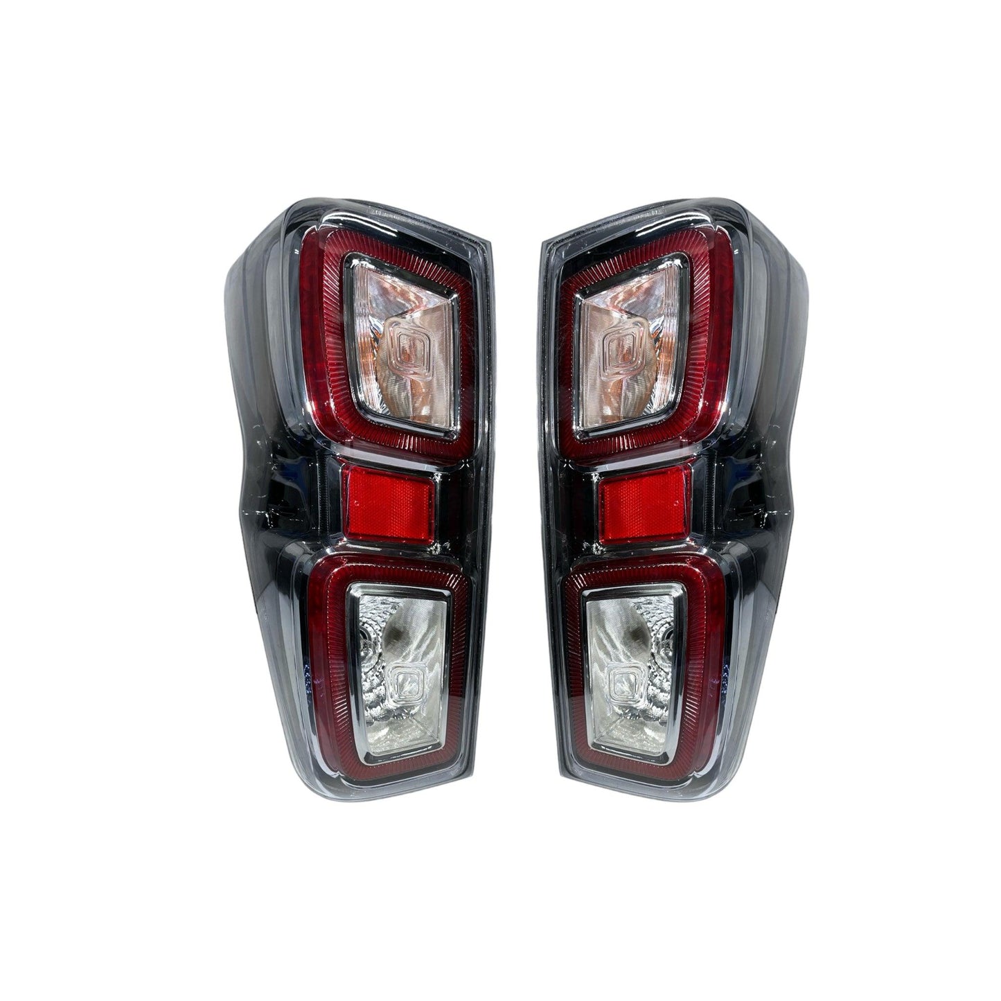 Stop Isuzu dmax 2022 2024 LED - Auto repuestos Revisa 