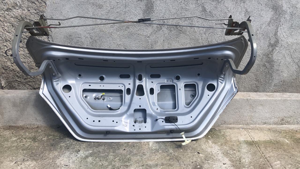 Compuerta baul nissan versa sedan 2012 2019 - Grupo Revisa 